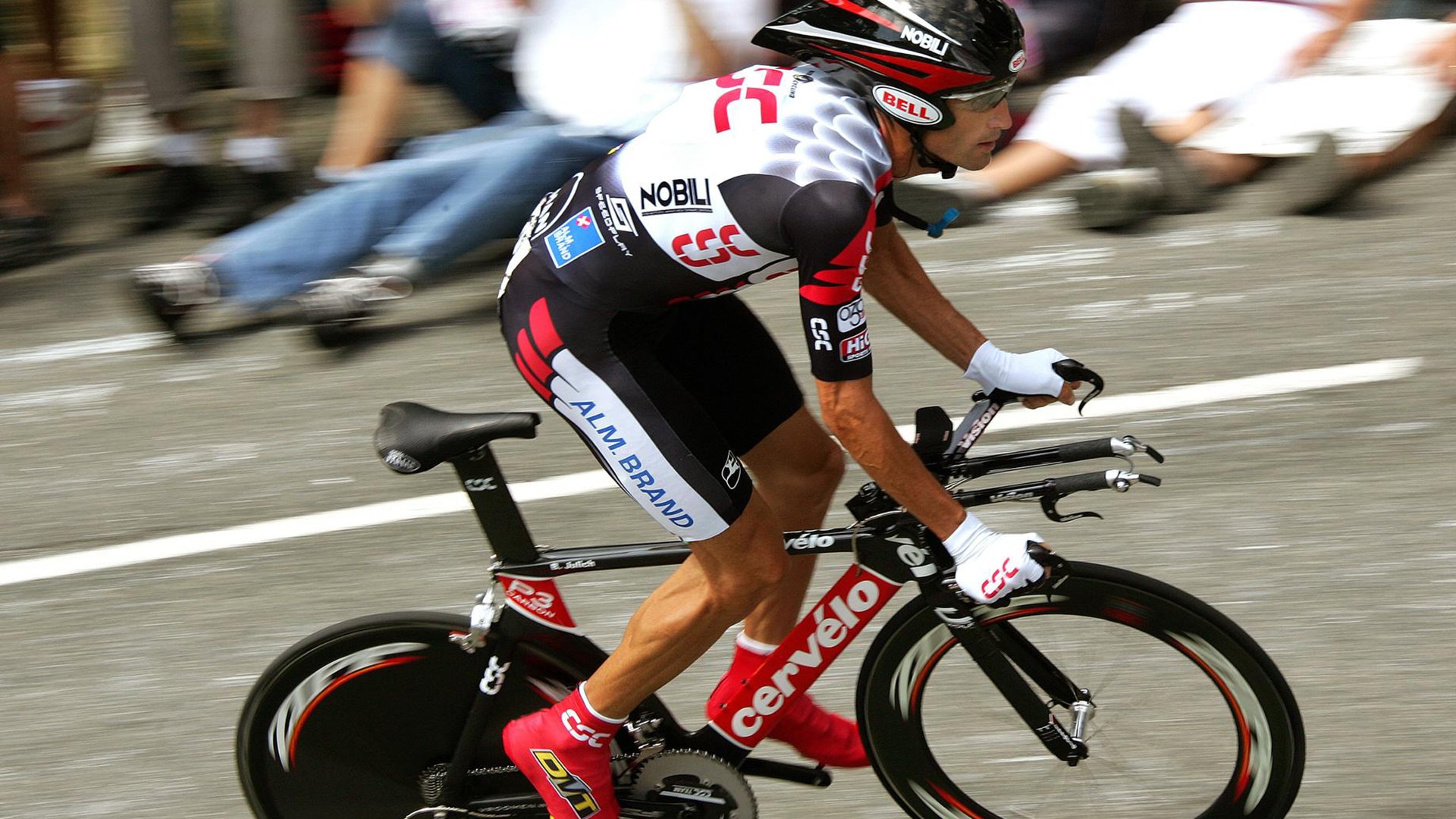 阿尔阿赫利球队整体实力增强,阿尔阿赫利亚冠