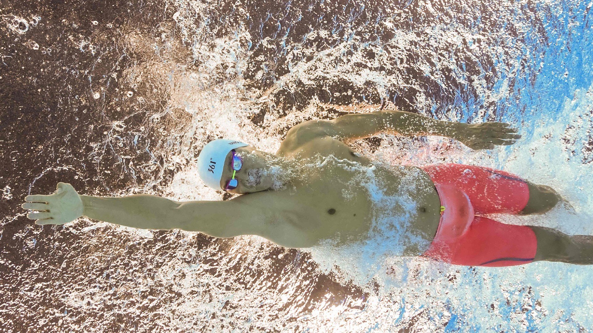 开云官方平台-足球比赛视频解读缺少战术层次引导，足球比赛体系与战术打法