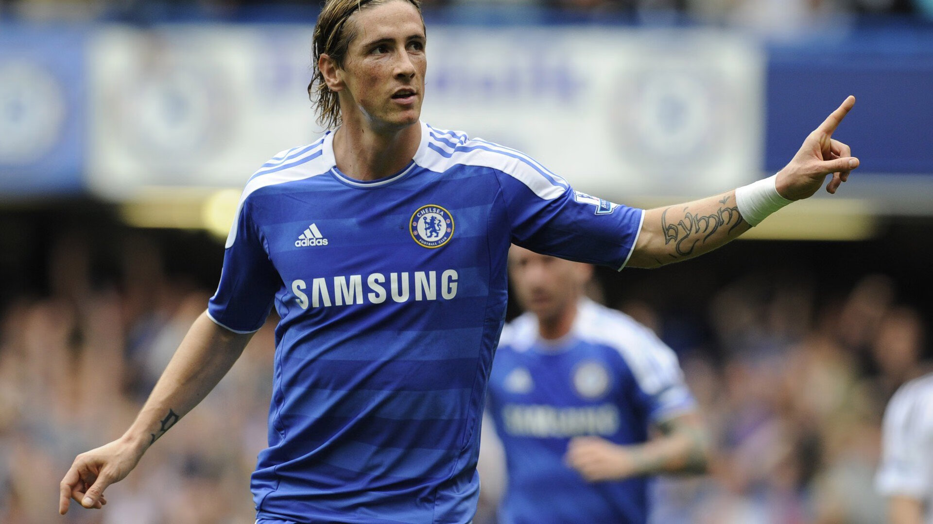 战术风格趋于国际化本土球员适应力大幅提升，球员布置战术